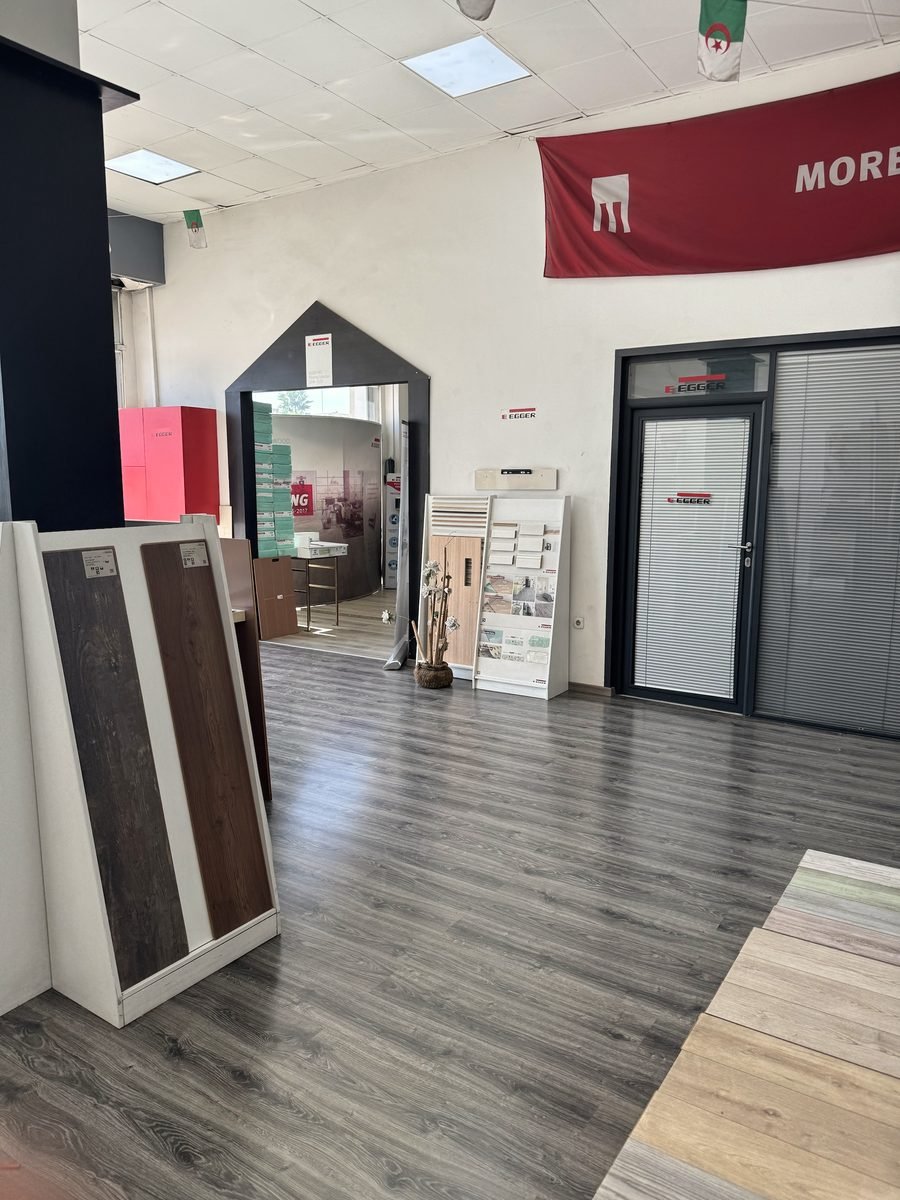 L'espace EGGER du showroom La Maison du Parquet